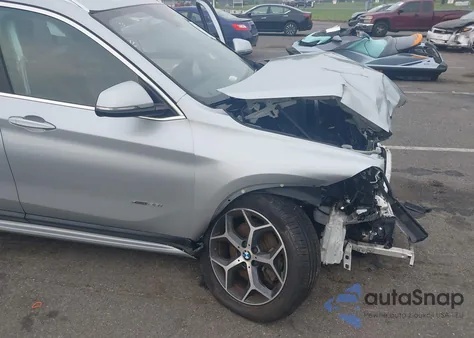 2018 BMW X1 xDrive28I из США, поврежденный, VIN WBXHT3C39J5K22660